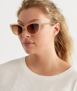 Adria Milk Sunglasses<Sussan Hot