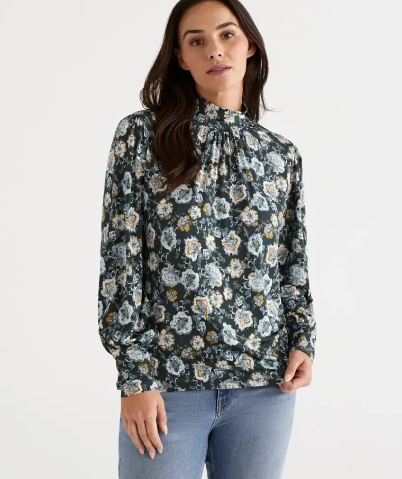 Mock Neck Etched Petal Sleeve Top<Sussan Clearance