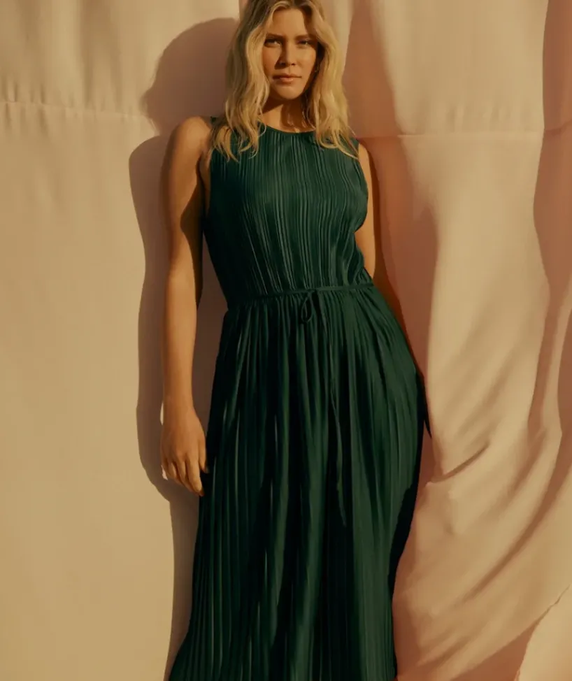 Soft Pleat Dress<Sussan Hot